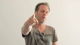 Deux abattoirs, une même horreur ! Rémi Gaillard