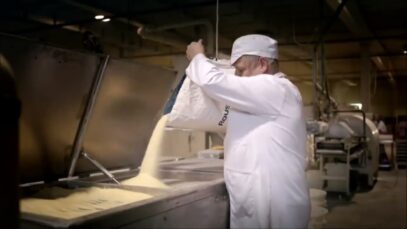Vidéo inversée : la fabrication des bonbons