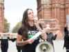 Acción en Barcelona por la campaña Salvemos a los Galgos